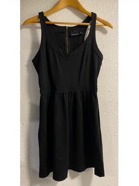 Cynthia Rowley fit and flare Black Sleeveless V-Neck Mini Dress, Medium